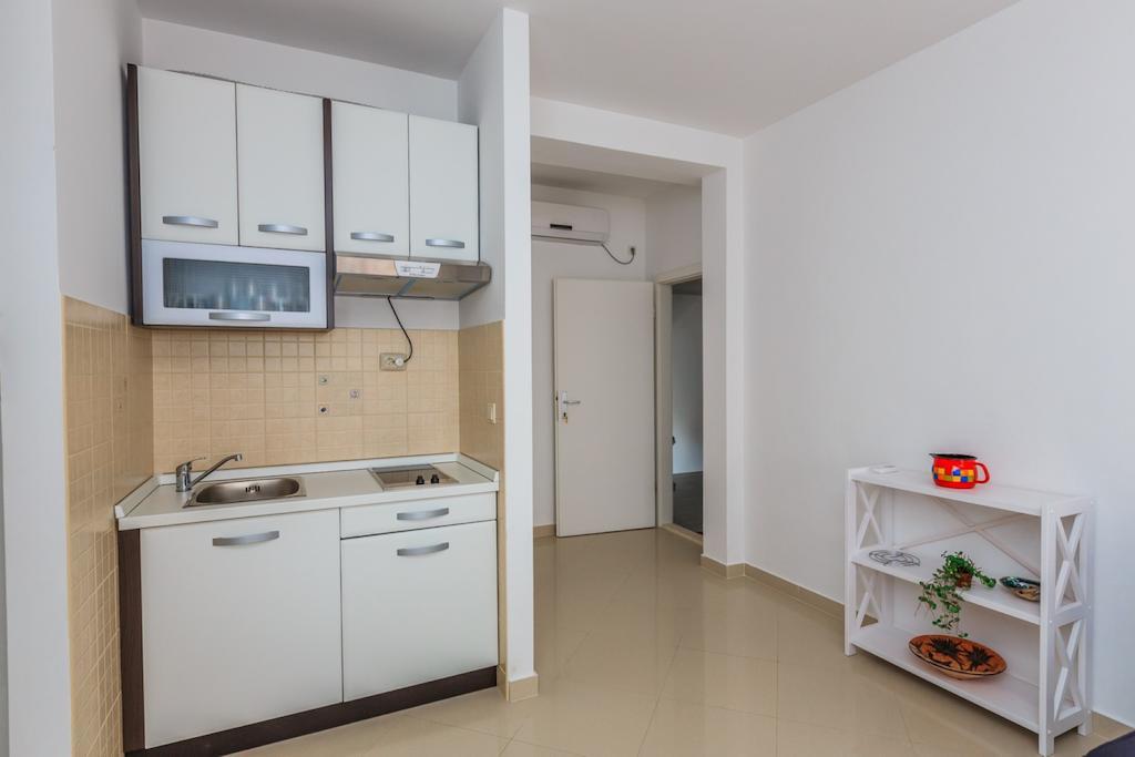Apartments Rogulj ロゴズニッツァ 部屋 写真