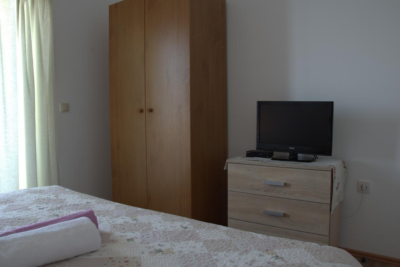 Apartments Rogulj ロゴズニッツァ エクステリア 写真