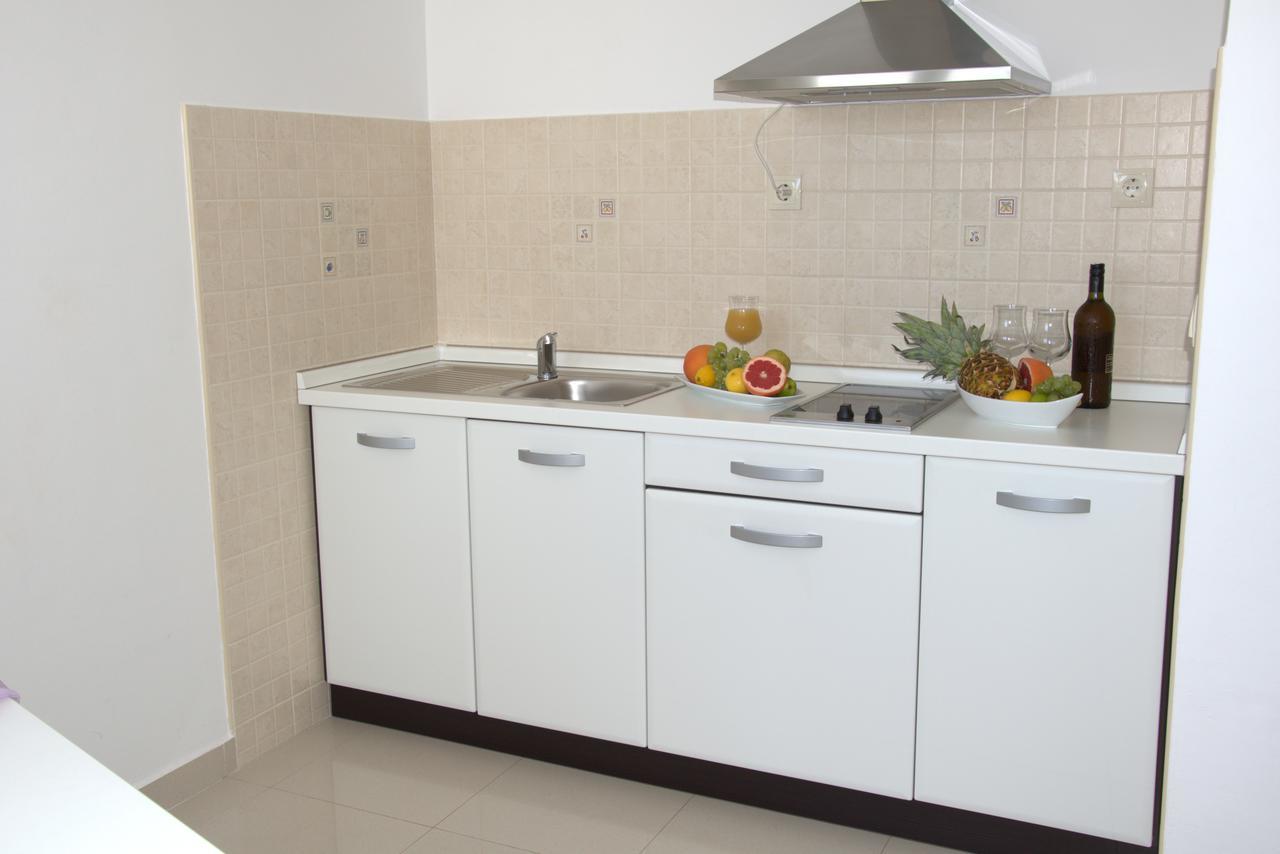 Apartments Rogulj ロゴズニッツァ エクステリア 写真